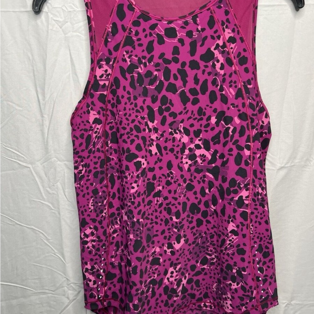 Lululemon Pink and Black Patterned Leggings and tank set - Picture 9 of 13